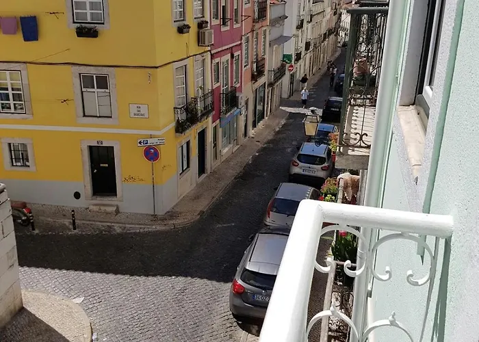 Apartment 2nd Tram 28 Lissabon